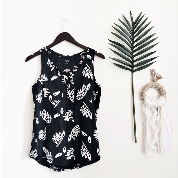 LOFT Tops - Loft Tropical Leaf Mixed Media Tank
